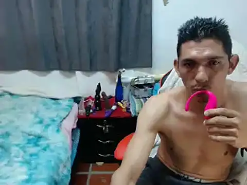 Snapshot of chayanne_odisea chatting on September 14, 2:33 am chayanne odisea online show from September 14, 2:33 am