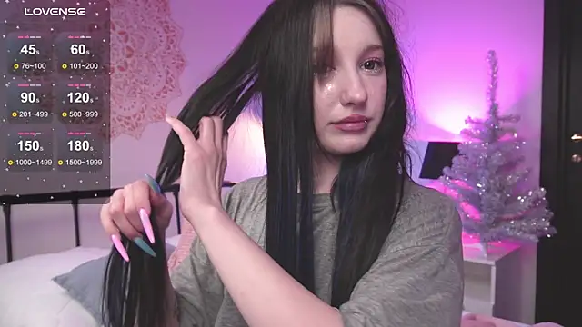 Snapshot of Lissa_Meow_ chatting on January 8, 4:11 pm Lissa Meow online show from January 8, 4:11 pm