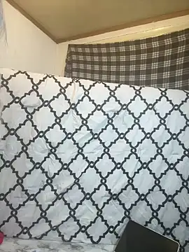 Snapshot of KarmaXblayze chatting on December 28, 8:26 am KarmaXblayze online show from December 28, 8:26 am