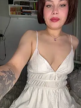 Snapshot of AmmyRich1 chatting on June 4, 2:50 am AmmyRich1 online show from June 4, 2:50 am