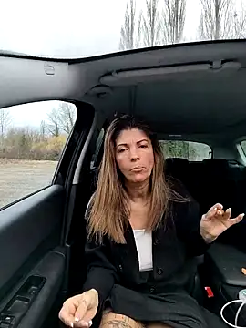 sansan2411 online show from February 6, 12:19 pm