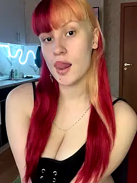 Snapshot of Sweet_white_chocolate chatting on October 2, 7:04 am Sweet white chocolate online show from October 2, 7:04 am