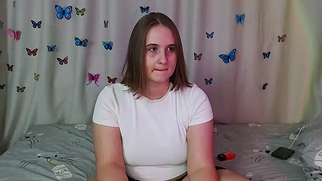 Snapshot of Phantommira chatting on January 11, 8:21 pm Phantommira online show from January 11, 8:21 pm