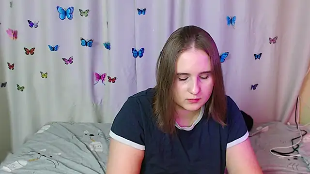 Snapshot of Phantommira chatting on January 15, 10:24 pm Phantommira online show from January 15, 10:24 pm