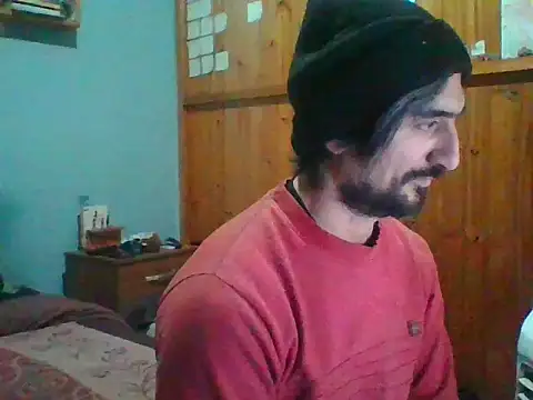 Snapshot of italianbighorse22 chatting on July 13, 11:29 pm italianbighorse22 online show from July 13, 11:29 pm