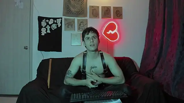 Snapshot of Antonello_Vannucci chatting on January 11, 11:24 pm Antonello Vannucci online show from January 11, 11:24 pm