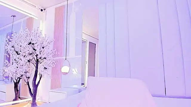 salomebenz online show from February 13, 9:55 pm