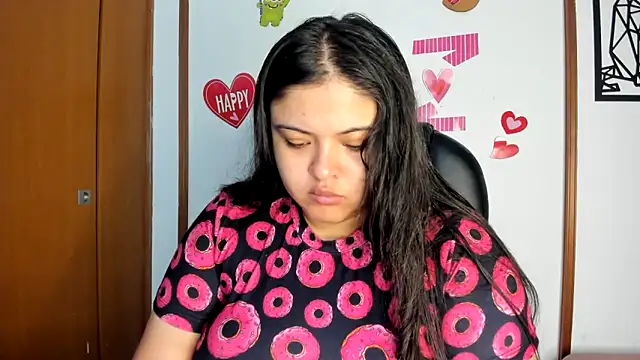 Snapshot of lizzie_c chatting on February 11, 2:35 pm lizzie c online show from February 11, 2:35 pm