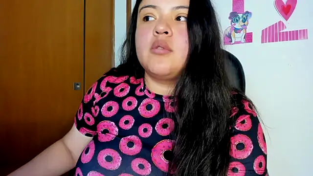 Snapshot of lizzie_c chatting on February 11, 5:40 pm lizzie c online show from February 11, 5:40 pm