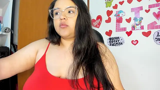 Snapshot of lizzie_c chatting on February 22, 5:12 am lizzie c online show from February 22, 5:12 am