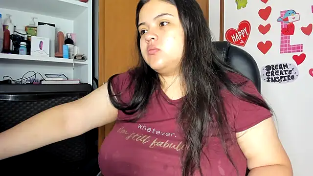 Snapshot of lizzie_c chatting on March 2, 7:34 pm lizzie c online show from March 2, 7:34 pm