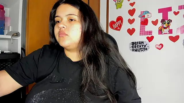 Snapshot of lizzie_c chatting on March 9, 2:39 am lizzie c online show from March 9, 2:39 am