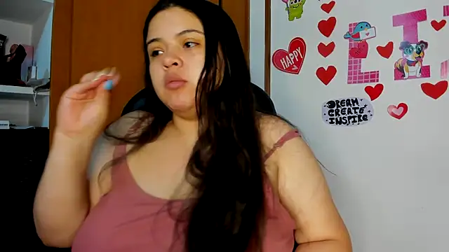 Snapshot of lizzie_c chatting on March 11, 1:05 am lizzie c online show from March 11, 1:05 am