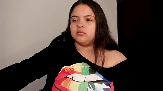 Snapshot of lizzie_c chatting on October 8, 7:55 pm lizzie c online show from October 8, 7:55 pm