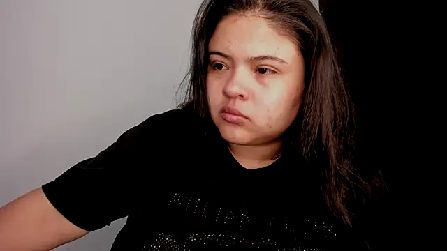 Snapshot of lizzie_c chatting on October 9, 1:53 pm lizzie c online show from October 9, 1:53 pm