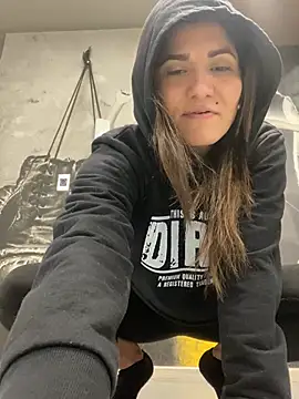 AlejandritaMilano online show from May 27, 8:06 pm