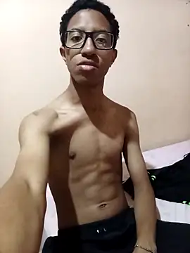 matheusroger online show from January 7, 1:38 am