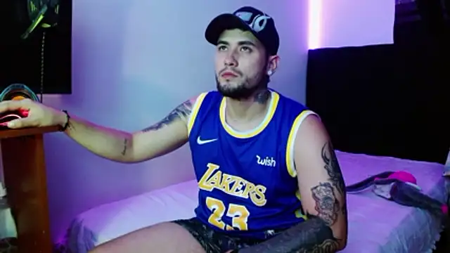 miia-liiam online show from January 19, 4:49 am