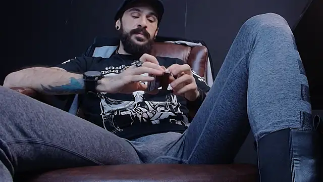 AxelColton online show from February 2, 5:53 am