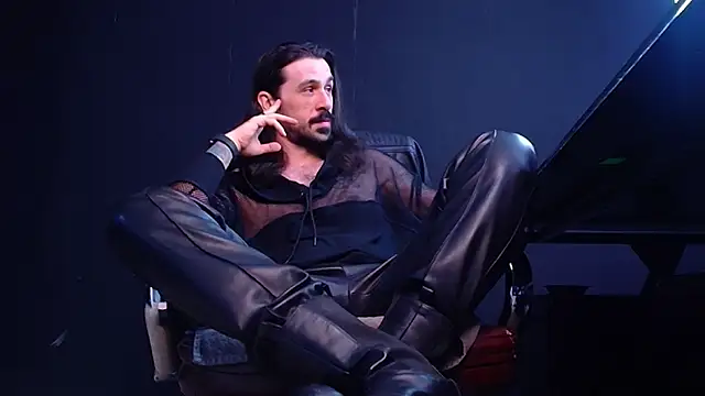 AxelColton online show from October 16, 10:05 am