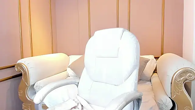 PerlaPreciosa online show from November 12, 4:02 am