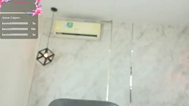 dani-lue online show from March 9, 2:54 pm