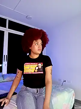 loladupont online show from April 7, 2:45 am