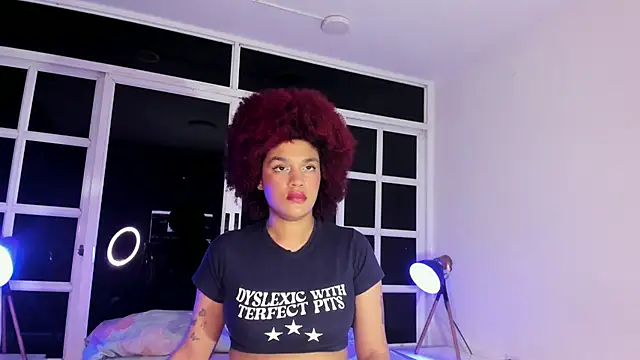 loladupont online show from April 11, 3:00 am