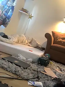 SilverandFox online show from October 13, 4:18 pm