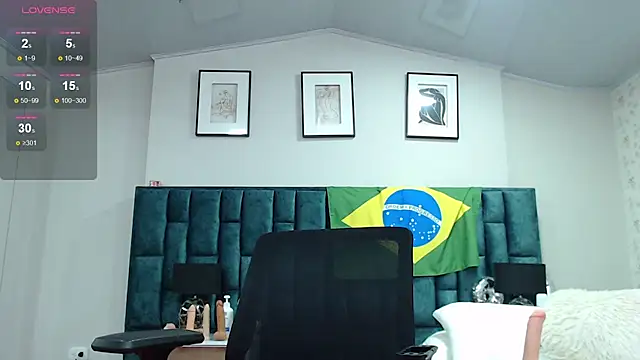 Snapshot of La_crespa_Xx_ chatting on January 31, 12:29 pm La crespa Xx online show from January 31, 12:29 pm