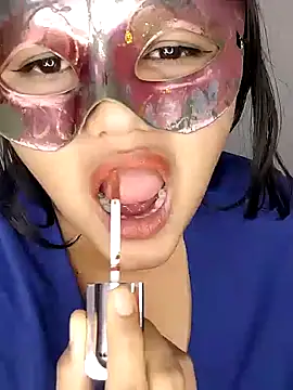 Snapshot of Riya_Stream01 chatting on January 19, 1:32 am Riya Stream01 online show from January 19, 1:32 am