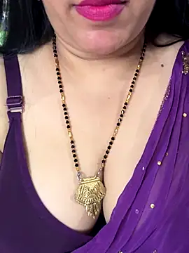 FlatVincy4 online show from November 7, 4:07 pm