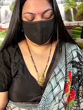 FlatVincy4 online show from November 13, 4:55 am