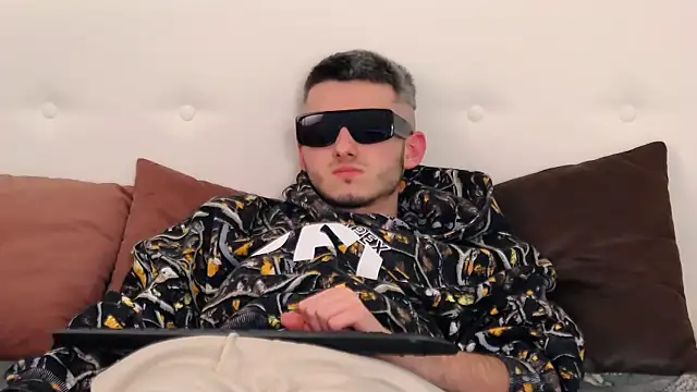 Devin Jay online show from February 27, 5:02 am