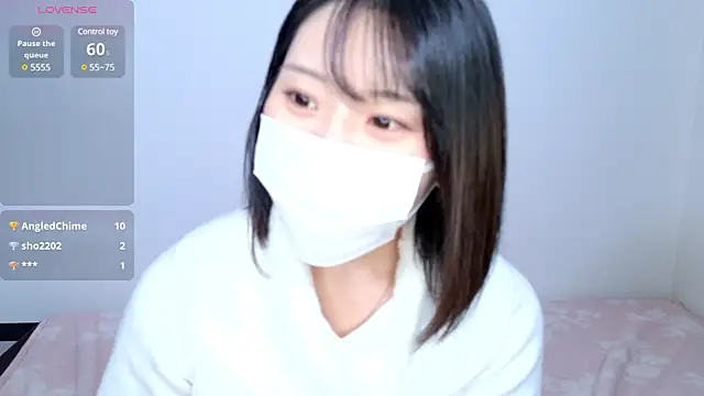 Snapshot of UYU_man chatting on January 4, 9:31 pm UYU man online show from January 4, 9:31 pm