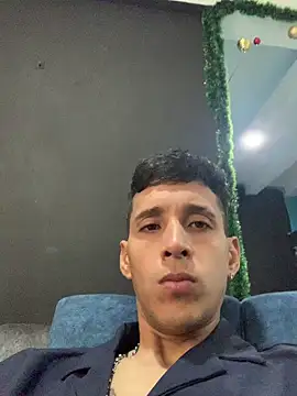 judesmith95 online show from January 9, 6:53 pm