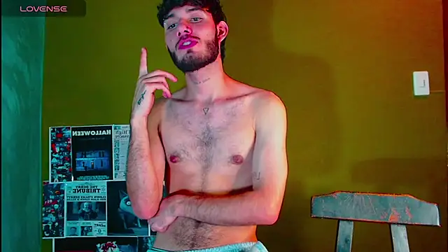 gato444  online show from January 5, 12:20 am