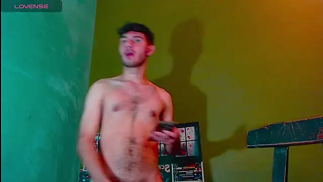 gato444  online show from January 10, 7:43 pm