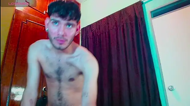 gato444  online show from January 16, 5:21 am