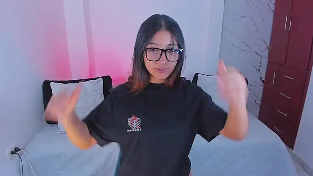 martina roldam online show from March 21, 12:48 am