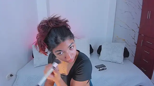 martina roldam online show from April 7, 12:55 am