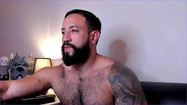 BradLeon  online show from December 13, 8:36 pm