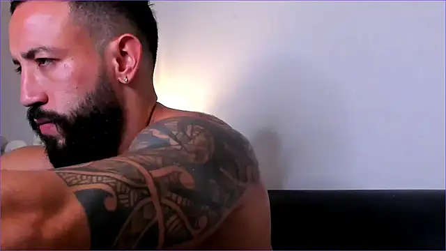 BradLeon  online show from January 9, 12:52 pm