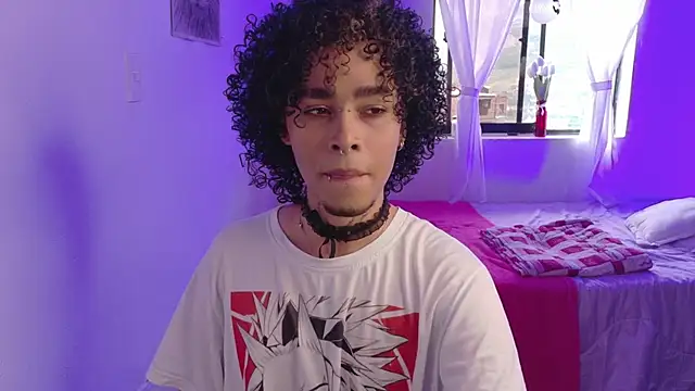 Snapshot of seven7xis chatting on September 12, 9:48 pm seven7xis online show from September 12, 9:48 pm