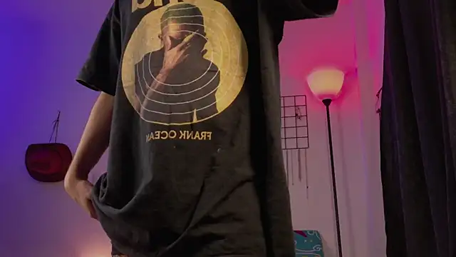 Snapshot of seven7xis chatting on February 26, 1:48 am seven7xis online show from February 26, 1:48 am