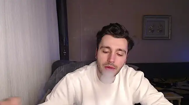 handsomeee04 online show from March 22, 9:42 pm