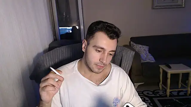 handsomeee04 online show from September 15, 10:21 pm