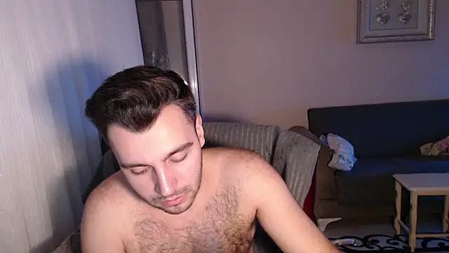 handsomeee04 online show from September 18, 9:39 pm