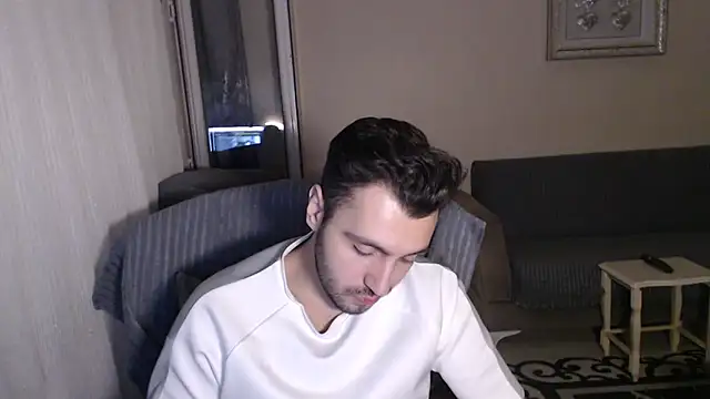 handsomeee04 online show from October 4, 1:03 am