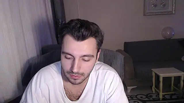 handsomeee04 online show from October 9, 3:48 am